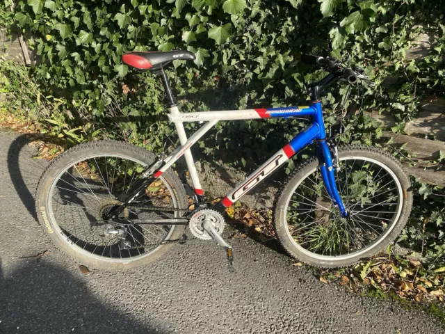GT ARROWHEAD TRIPLE Triangle Bicycle 85.00 PicClick UK