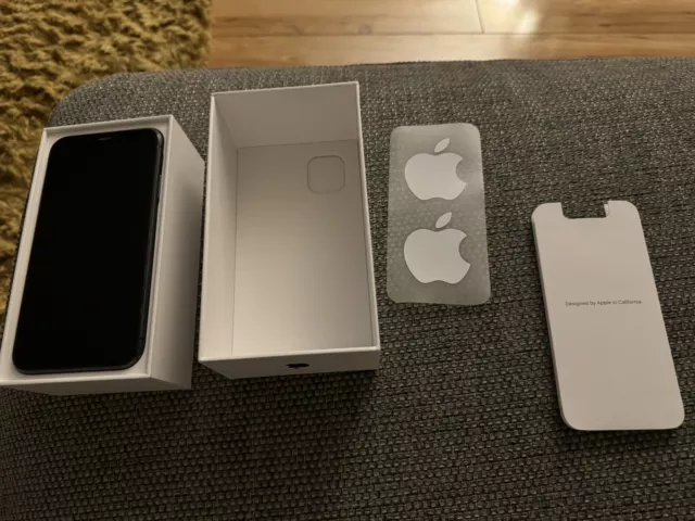 Apple iPhone 11 - 64GB - Black (Unlocked) A2221 (CDMA + GSM)