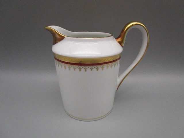 Pichet a lait ancien en porcelaine de Limoges