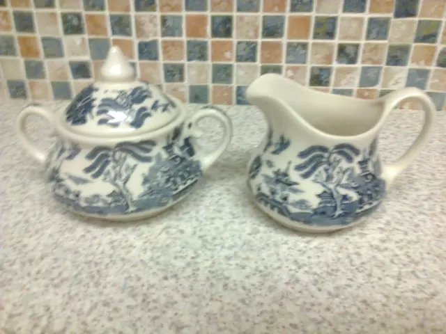 Eit English Ironstone Tableware Willow Pattern Milk Jug & Sugar Bowl With Lid