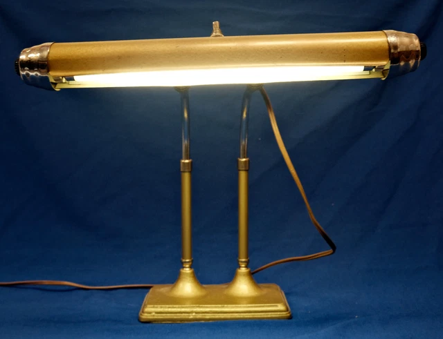Early/Mid-20th Century 15"-Wide Desk/Piano Fluorescent Adjustable/Tiltable Lamp