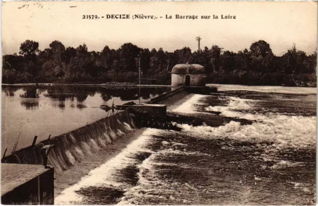 CPA DECIZE Le Barrage sur la Loire Nievre (100184)