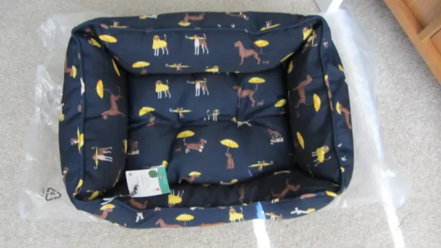 Rosewood Joules Box Dog Bed, Navy Blue Raining Dogs Print, Small - New With Tags