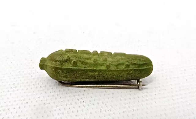 Rare 1893 CHICAGO WORLDS FAIR HEINZ PICKLE PIN