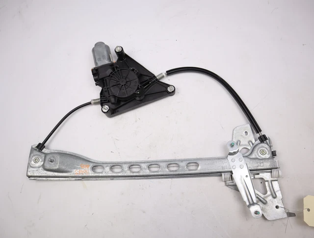 Mecanisme + moteur lève-glace avant droit occasion TOYOTA AYGO II Phase 1 - 1.0