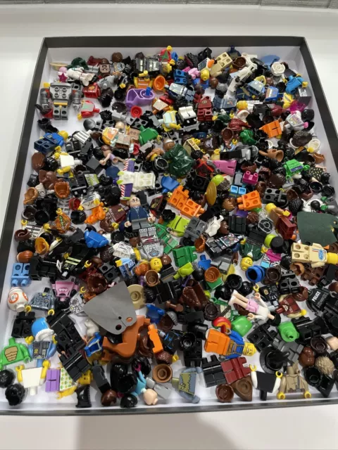 Piezas de minifigura de Lego. Lote de 5 trabajos de piernas y torso paquete