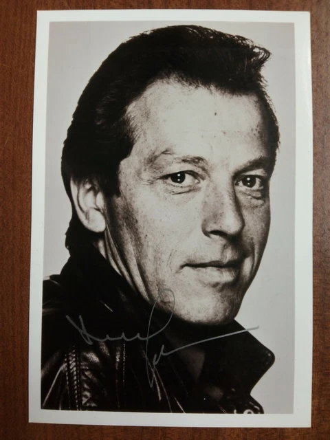 LESLIE GRANTHAM *Den Watts* EASTENDERS HAND SIGNED PHOTO AUTOGRAPH FREE POST