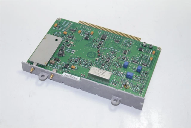Motorola R2600B Communications System Analyzer P30300C001 Board