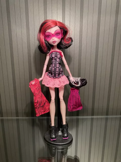 Monster High Draculaura 2008 RARE Doll