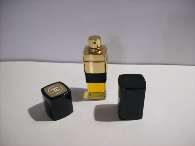 Vintage CHANEL No 5 SPRAY COLOGNE 1.5 oz Refillable Perfume Bottle