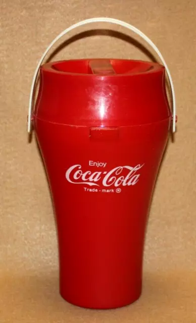 Coca-Cola GODFATHERS PIZZA Red Plastic Travel Pitcher w/handle Travel Mug 32 oz.