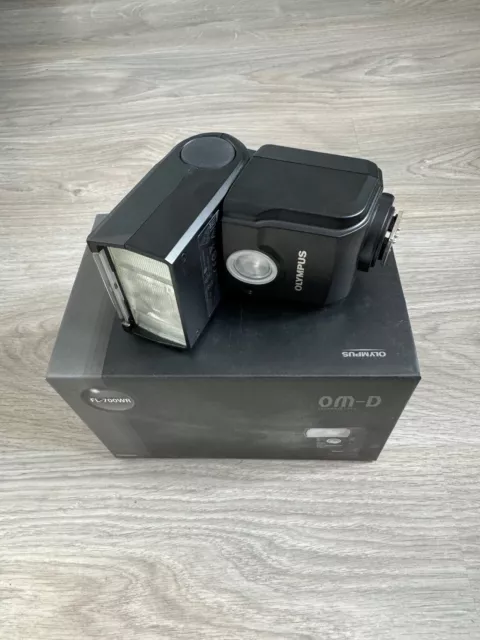 Olympus Flash FL-700WR