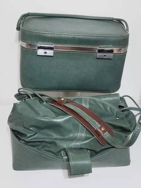 2 Piece Green Vintage Luggage Skyway Train Case Make up Case Carry-on Suitcase