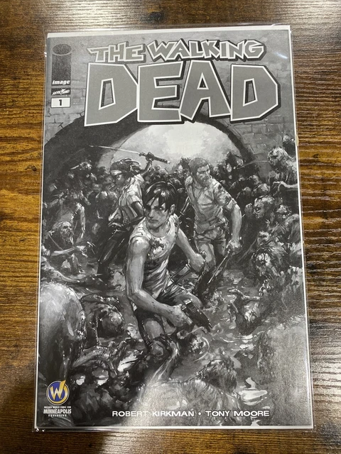 Walking Dead #1 * NM+ * Comic Con Sketch Wizard World Minneapolis Clayton Crain