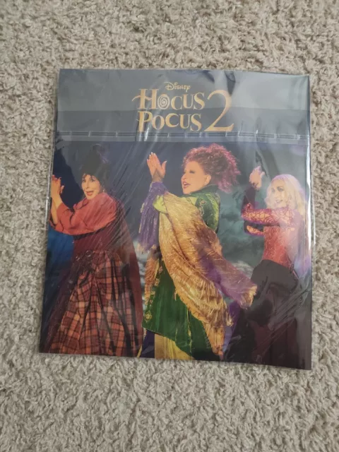 Disney D23 Magazine Hocus Pocus 2 Fall 2022