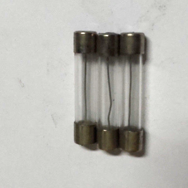 LOT DE 3 FUSIBLES VERRE AUTOMOBILE CITROEN PEUGEOT RENAULT 6.2X30  50 amperes