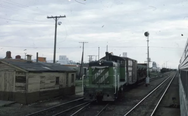 BN BURLINGTON NORTHERN Railroad Train Locomotive Original 1975 Photo Slide