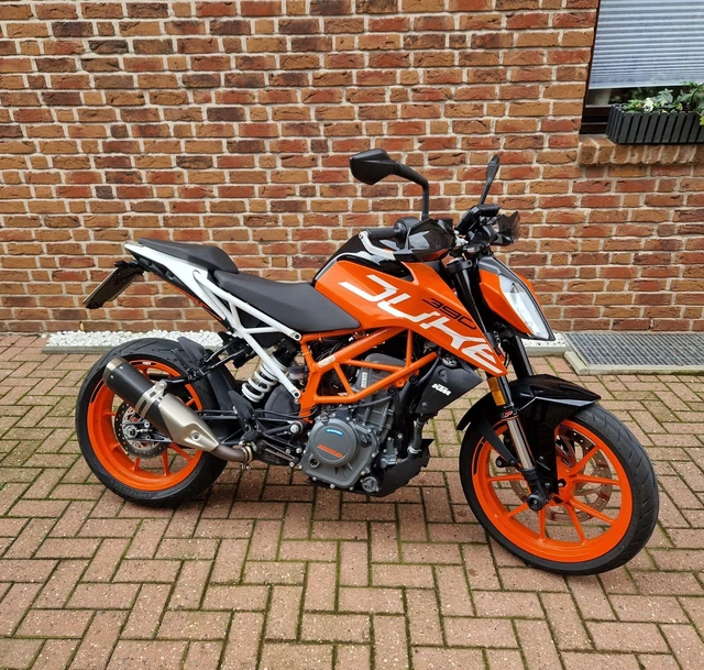 KTM  390 Duke EZ 2018 top gepflegt  Scheckheft