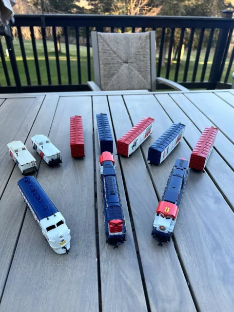 Vintage Mantua-Tyco Ho Scale Spirit 1776 Locomotive Caboose Lot