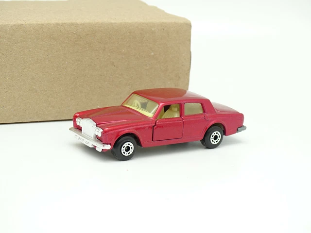 Matchbox Superfast England 1/64 - Rolls Royce Silver Shadow II Rouge