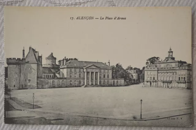 CPA " ALENCON - La Place d'Armes