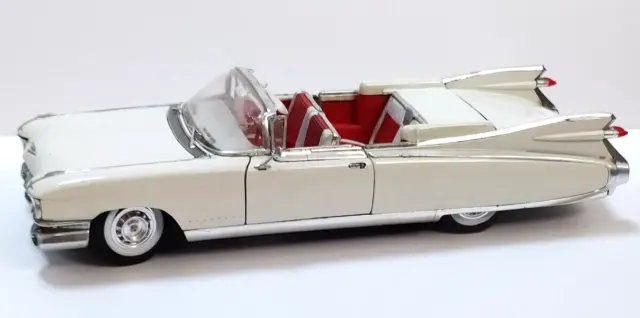 Maisto Usato 1:18 Auto Die Cast Cadillac Eldorado Biarritz 1959    Varie 8