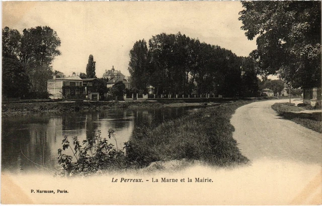 CPA Le Perreux La Marne et la Mairie (1364061)