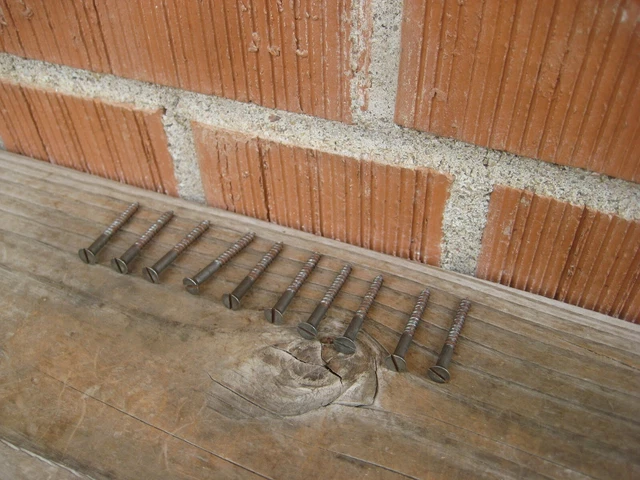 Vintage * #7 Gauge x 1 1/2" Length * Slotted Flat-Head Wood Screw Lot of 10 USA