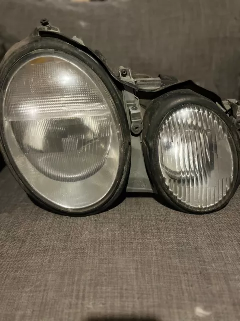 2000 Mercedes-Benz mercedes clk w208 headlight(s) drivers side and passenger side both included