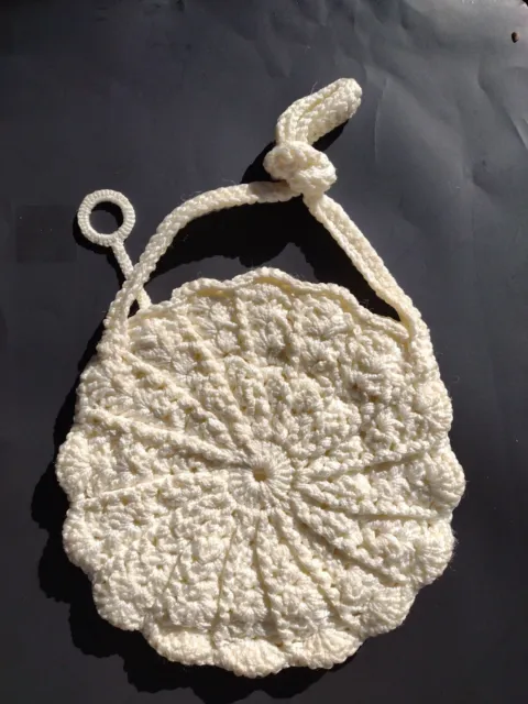 Handmade Off-White Round Scalloped Macrame Zippered Shoulder Bag Purse