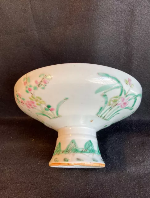 A Large Chinese Famille Rose Porcelain Footed Dish, Late Qing.