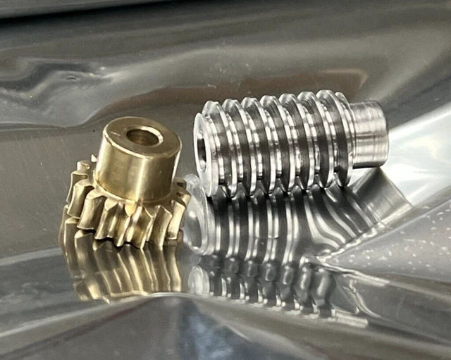 16:1 Worm gear set 15mm Center Distance from Spiral Bevel