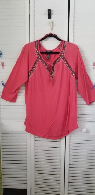 Style Co 1X T Shirt Red Embroidered Studded Tassel Tie V Neck 3/4 Raglan Sleeves