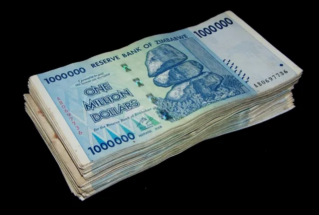 100 x Zimbabwe 1 Million Dollar banknotes- currency money bundle