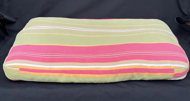 Orvis Medium 24 x 36 Bright Green Pink Stripe Platform Dog Bed includes insert