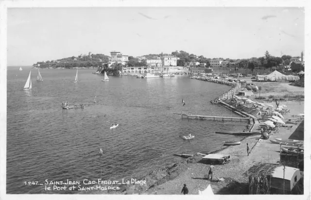 Cpa 06 Saint Jean Cap Ferrat La Plage Le Port Et Saint Hospice