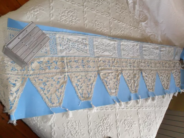 TRES ANCIEN DESSUS de CHEMINEE  OU DESSUS DE MEUBLE  BLANC
