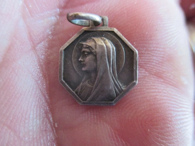 Médaille Argent Vierge Priant – Notre-Dame De Lourdes – XXe – Pendentif 34x30mm