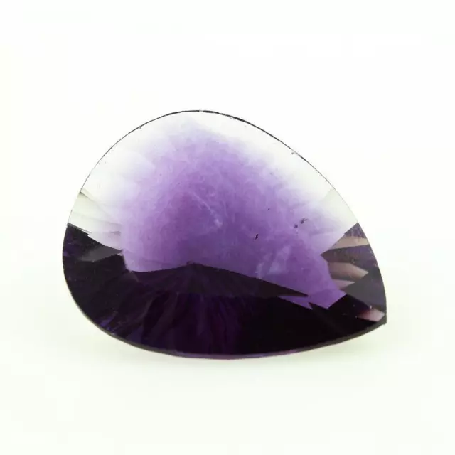 Fluorita Violette. 34.56 cts. VVS1. África