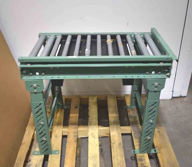 Roach Roller Conveyor Section w/ Mettler Toledo Scale 5VDC Capacity.:300lbs BC