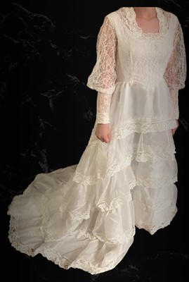 VTG 80s ILGWU BEADED Bridal Ball Gown Size 10 Wedding Dress