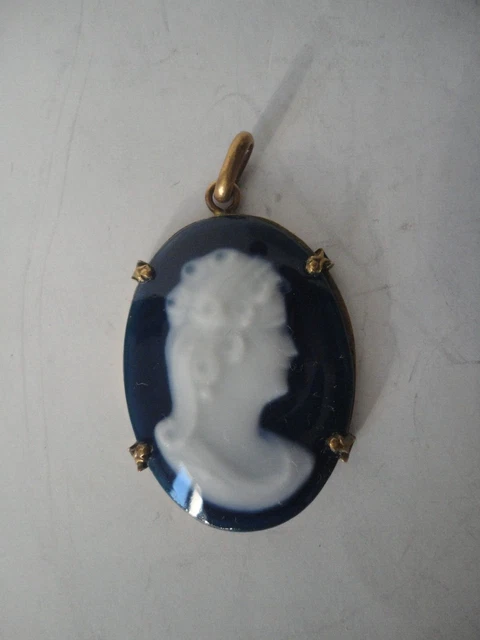 Médaillon En Or 22 Carats Avec émail De Limoges - Occasion, Bijou Vintage Précieux