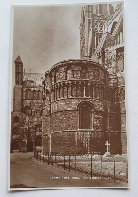 Vintage Unposted Jarrolds RP Series Postcard- Norwich Cathedral. Lifes Green (b)