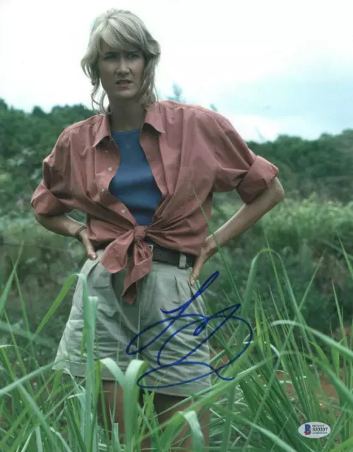 Laura Dern Signed 11X14 Photo Jurrasic Park Authentic Autograph Beckett Coa A