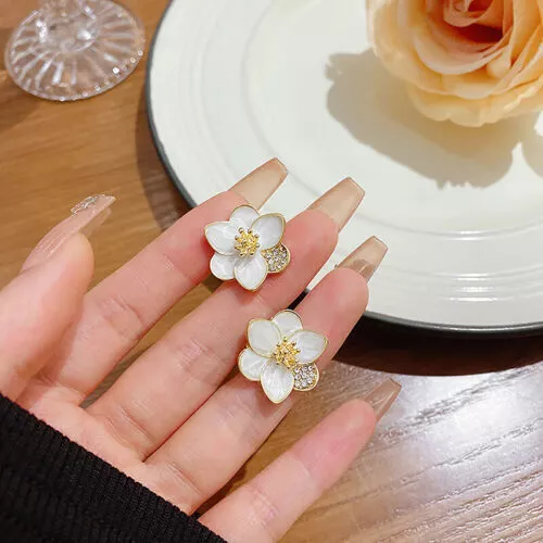 Fashion White Petal Earrings For Women Wedding Party Accessories Jewelry Gift