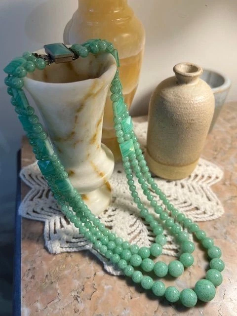 Collier De 62 Perles En Pâte De Verre Murano - Troc De Perles, Très Bon état, Occasion