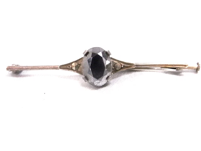 Broche Ancienne En Argent Massif Avec Calcification - Pièce Unique