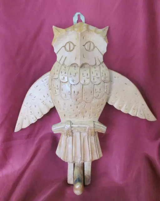 VINTAGE HAND MADE WOODEN WALL DECORATION FIGURINE – OWL w/MOVING WINGS