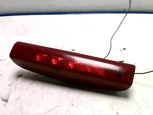 Feu Stop Central Arrière D'occasion Pour Opel Corsa E - Réf. 13188045, Garantie 24 Mois