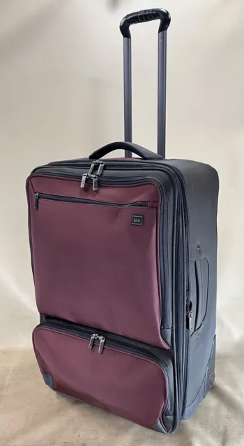 REI 26” Upright Rolling Travel Luggage wheeled Expandable Suitcase 2